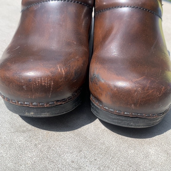 Dansko Clogs Brown Size 40 Women's US size 10 - Picture 3 of 7